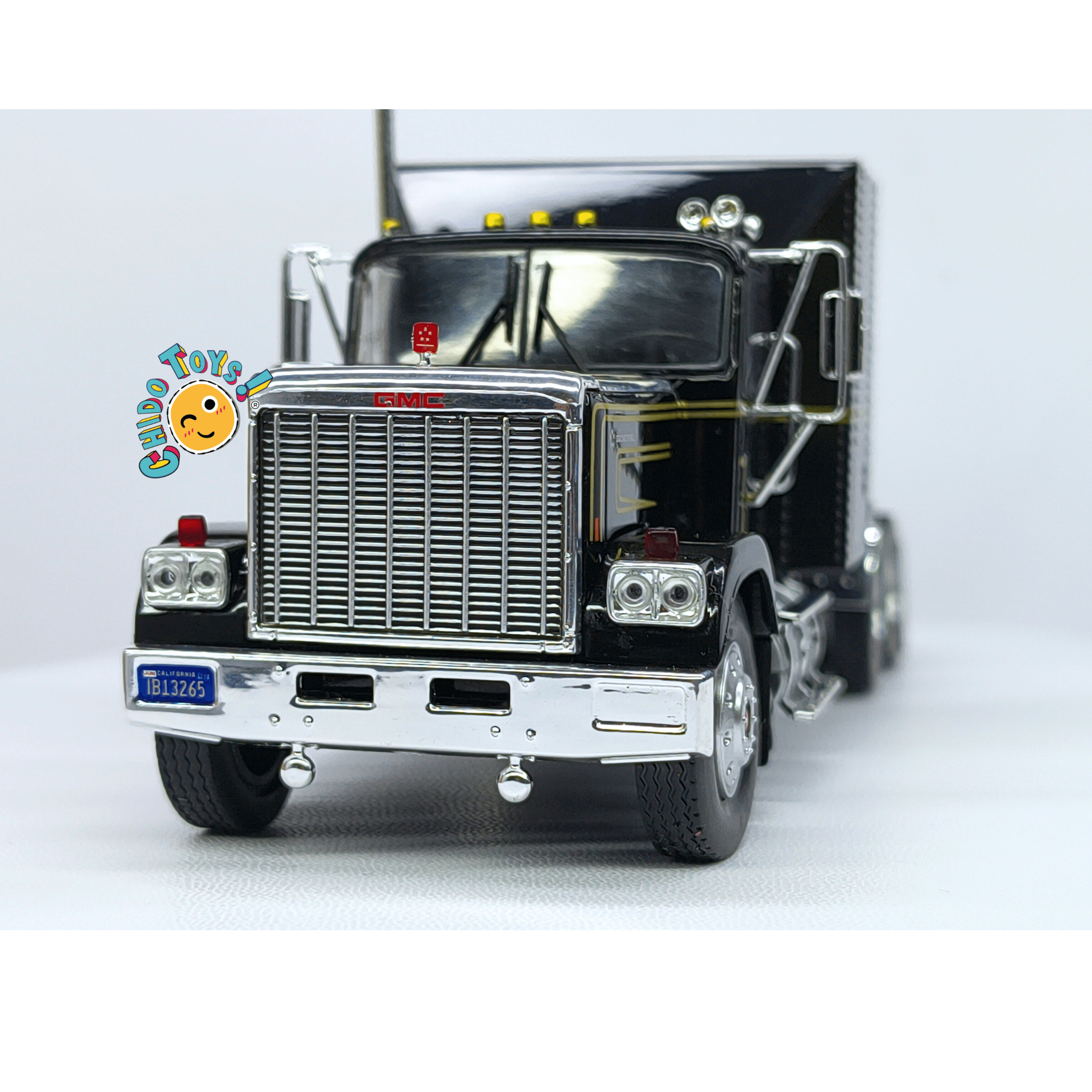 GreenLight GMC General Tractor 1:43 Knight Set con tráiler - Chido Toys