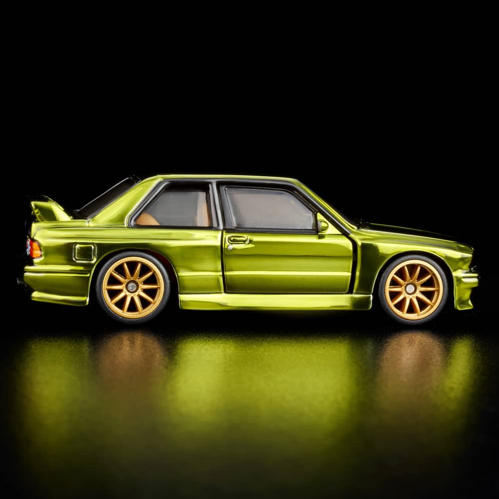 Hot Wheels RLC 1991 BMW M3 E30 1:64 Spectraflame Olive con capelo