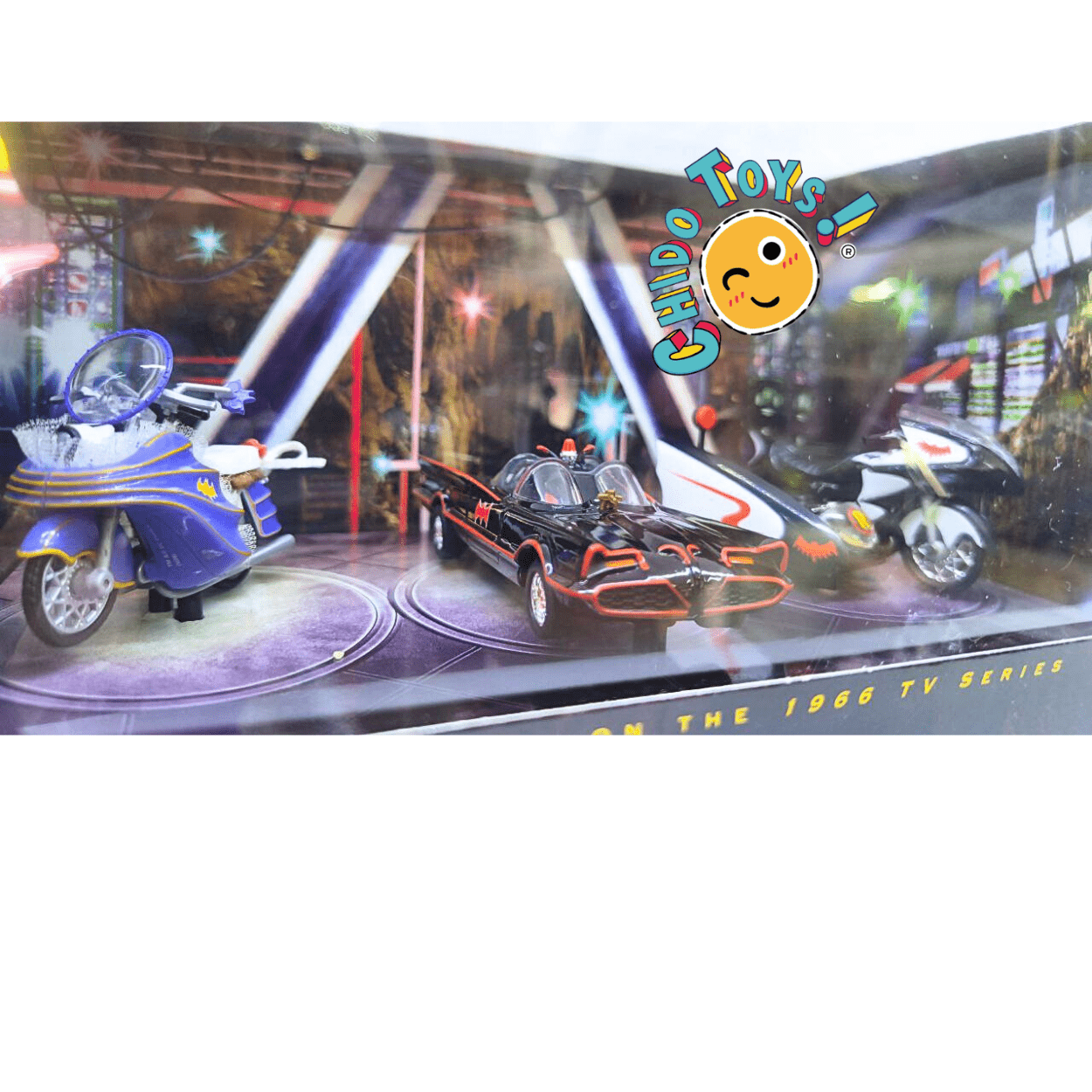 Hot Wheels Batman 1966 TV Series Set Comic - Con 2008 – Batmobile, Batcycle & Batgirl Cycle - Chido Toys