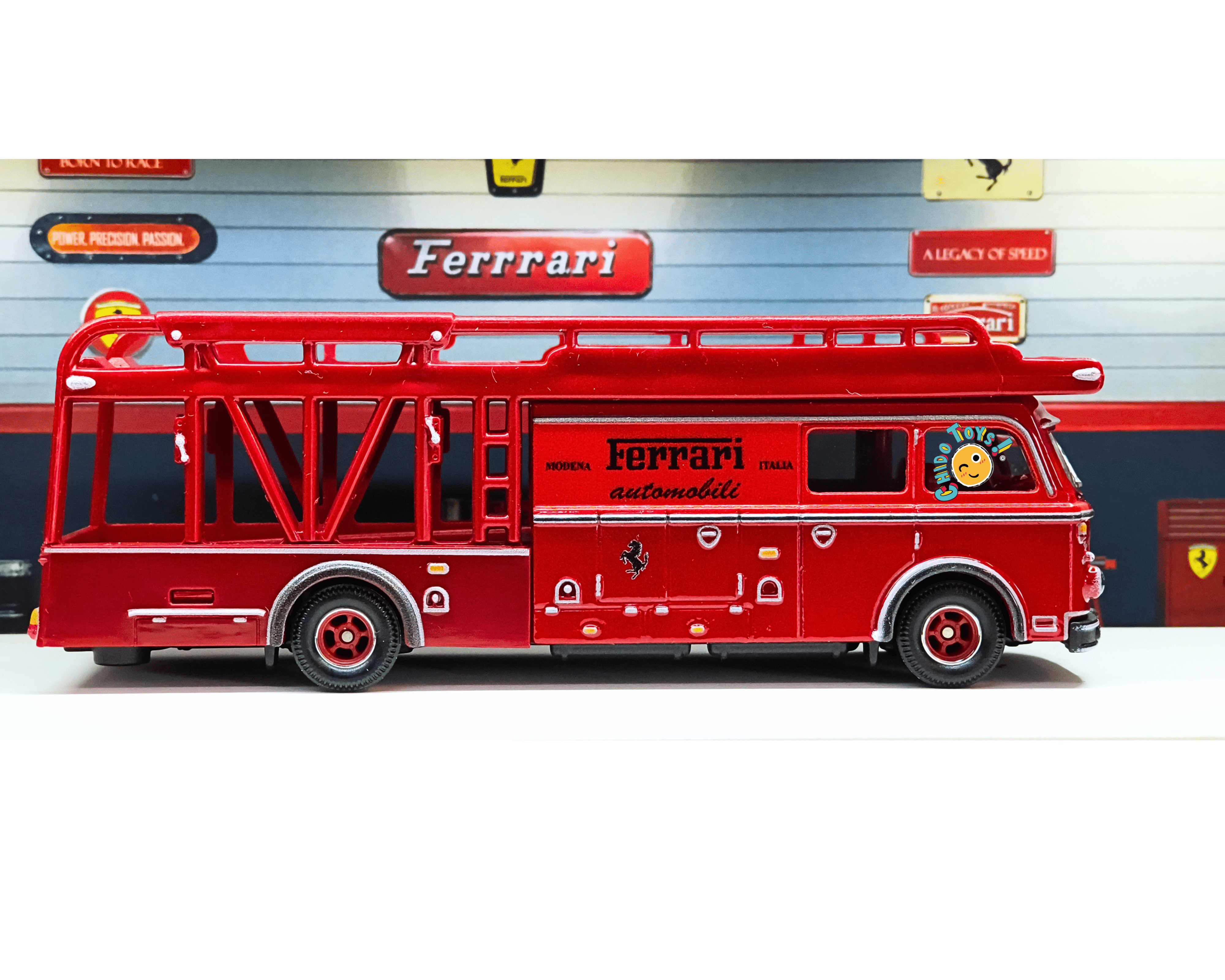 Hot Wheels Ferrari 250 GTO Team Transport 1:64 - Chido Toys