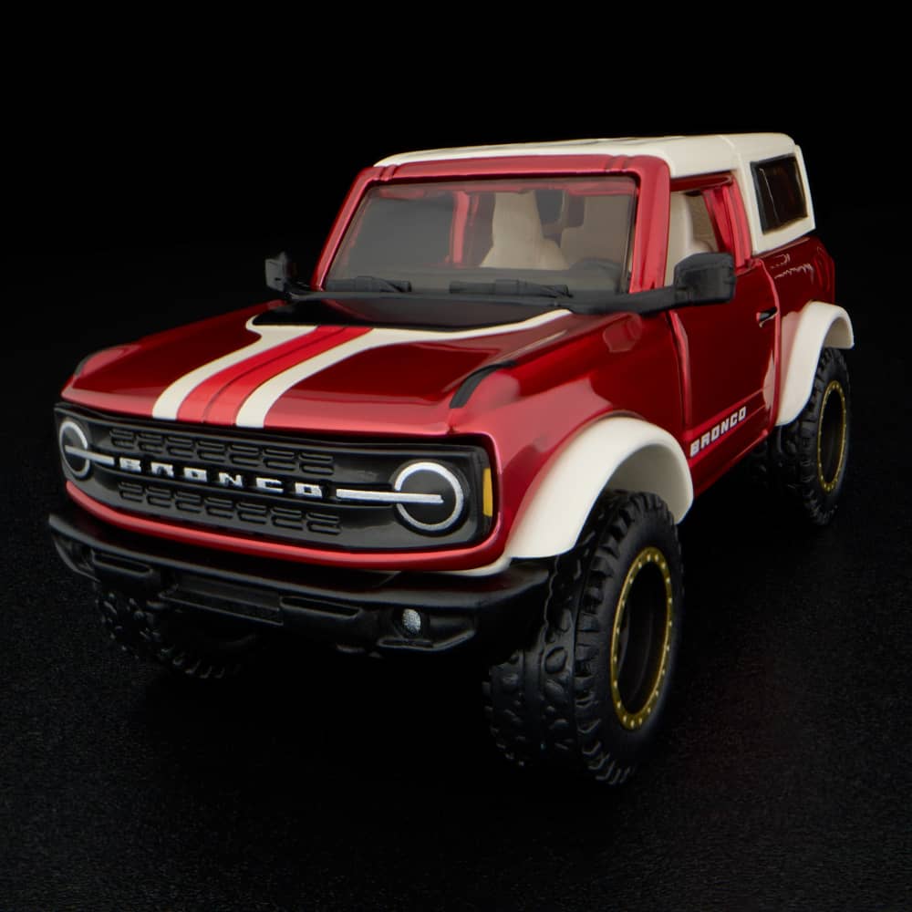 Hot Wheels RLC 2021 Ford Bronco 1:64 Spectraflame Red con puertas y techo removibles - Chido Toys