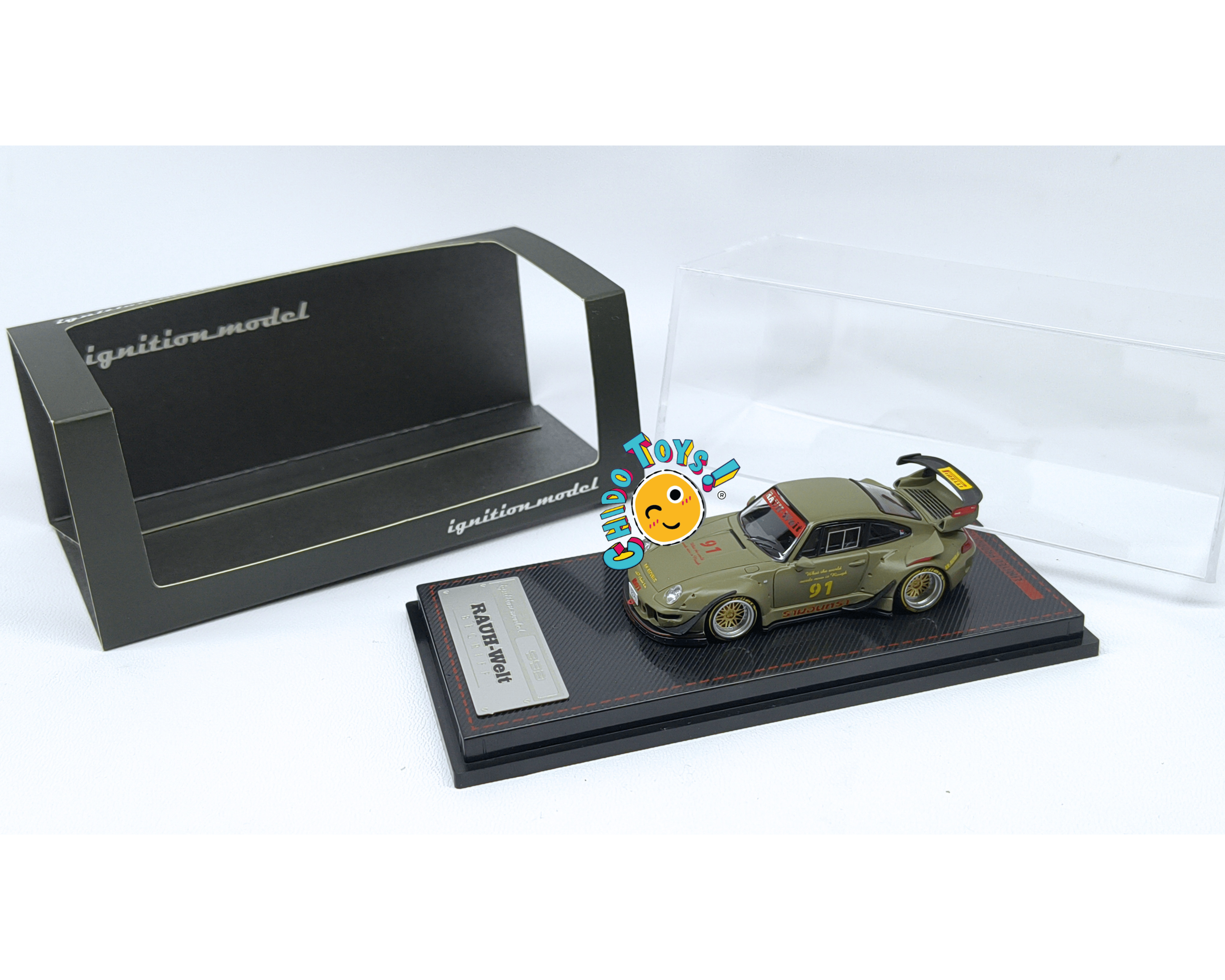 Ignition Model RWB 993 1:64 verde militar con capelo - Chido Toys