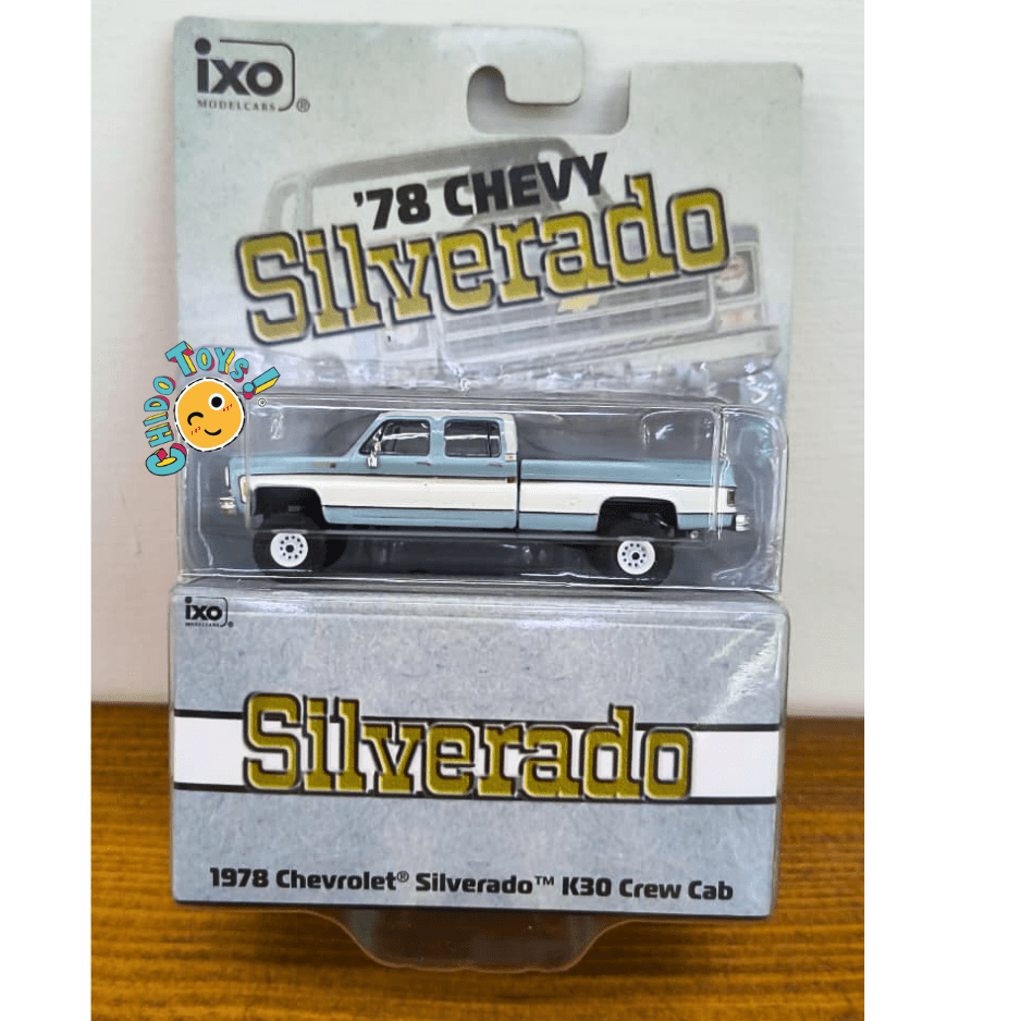 IXO 1978 Chevrolet Silverado K30 Crew Cab 1:64 Azul Bicolor - Chido Toys