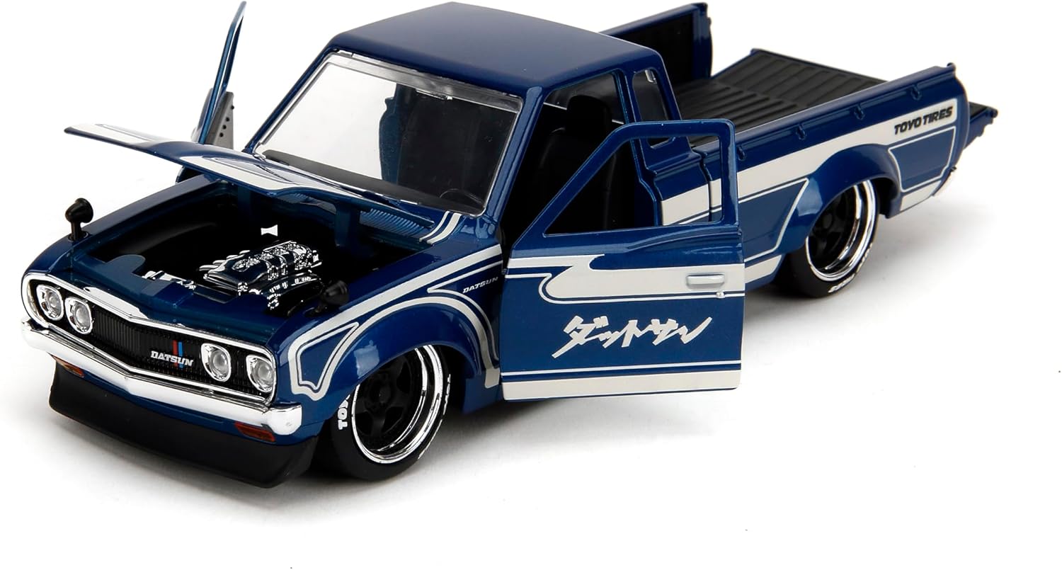 Jada Datsun 620 Pickup JDM Tuners 1:24 azul con aperturas - Chido Toys
