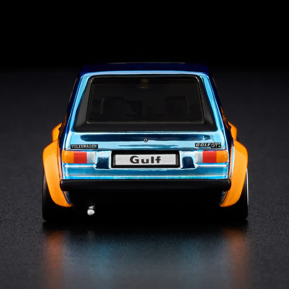 Hot Wheels RLC 1976 Volkswagen Golf MK1 GTI Gulf 1:64 con cofre abatible