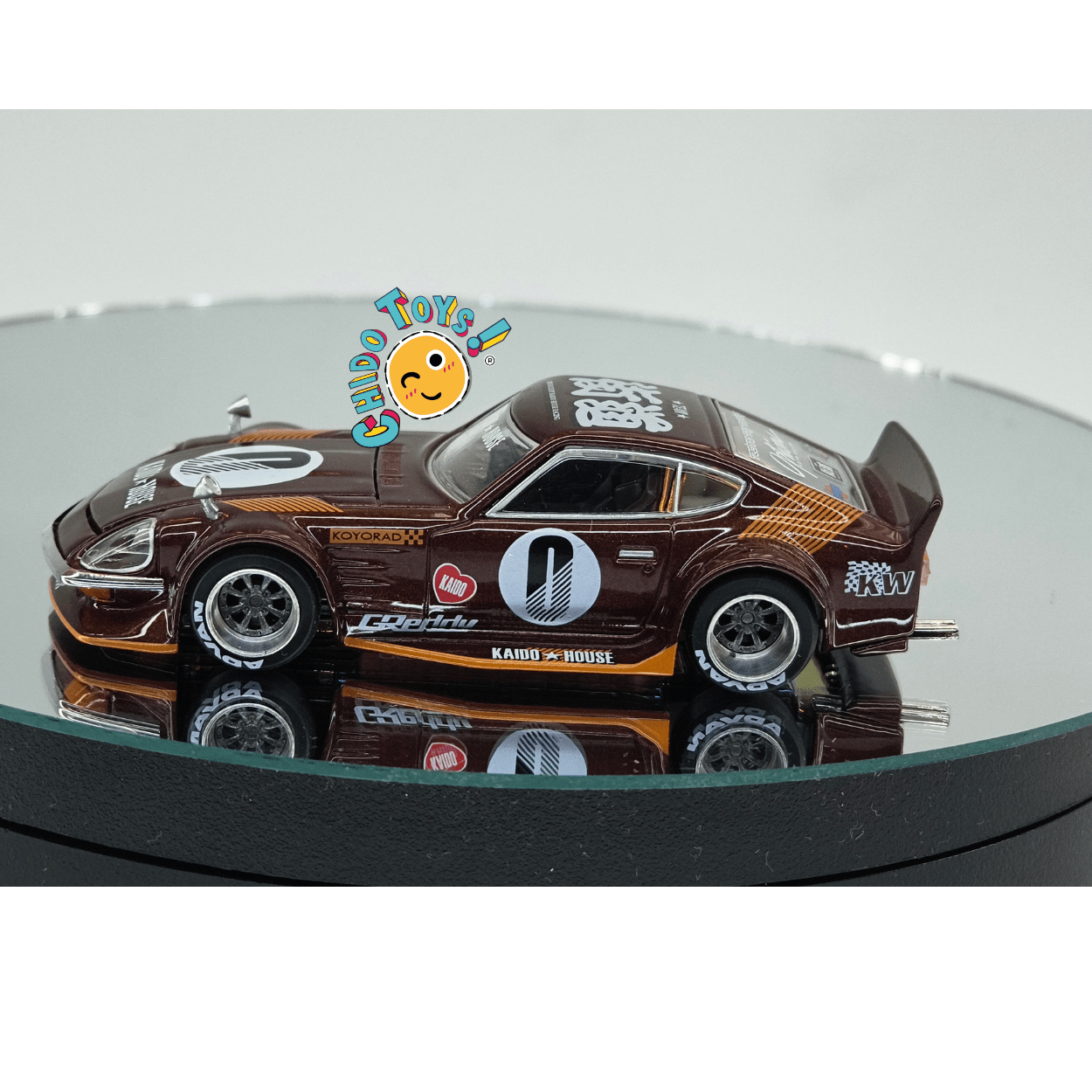 Kaido 023 House Fairlady Z 1971 1:64 café metálico, cofre móvil - Chido Toys