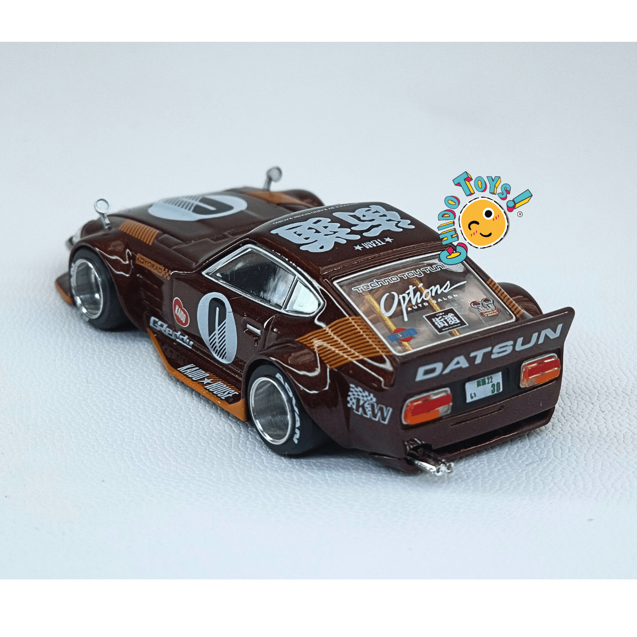 Kaido 023 House Fairlady Z 1971 1:64 café metálico, cofre móvil - Chido Toys