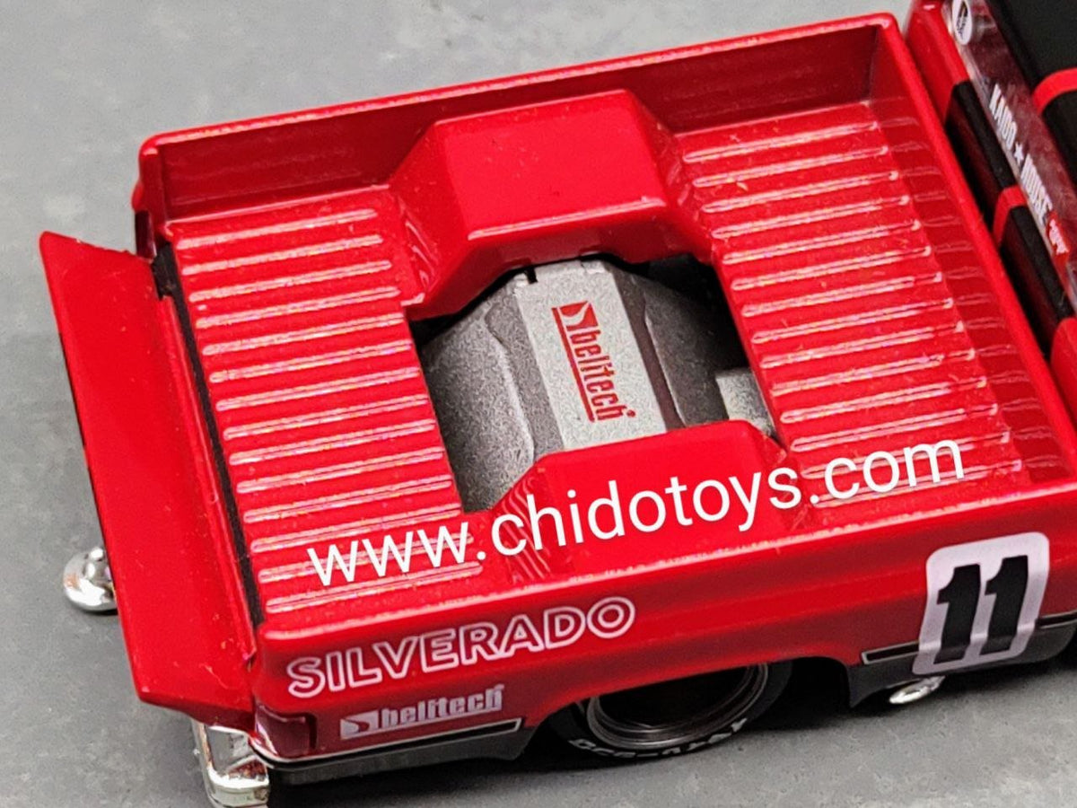 Kaido House #066 x Mini GT Chevrolet Silverado Kaido V1 1983 1:64 Roja - Chido Toys