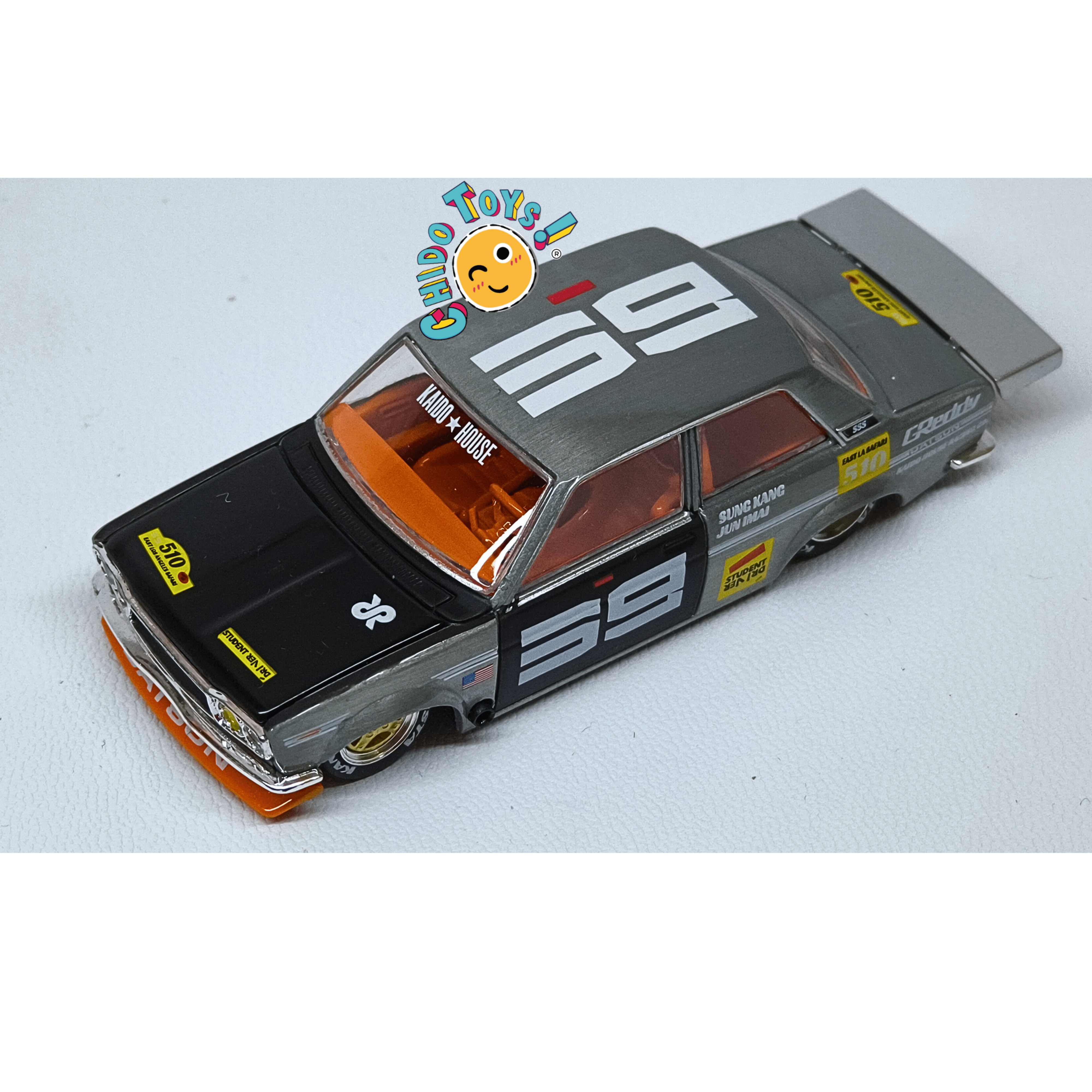 Kaido House Datsun 510 Pro Street 004 CHASE 1:64 metal expuesto - Chido Toys