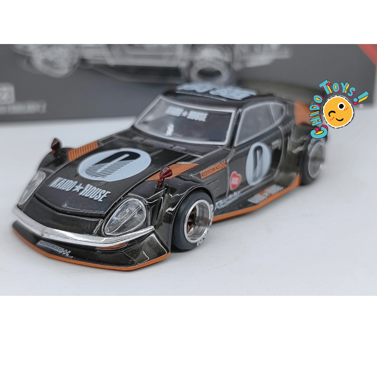 Kaido House × Mini GT Datsun Fairlady Z 023 — CHASE 1:64 (color especial) - Chido Toys