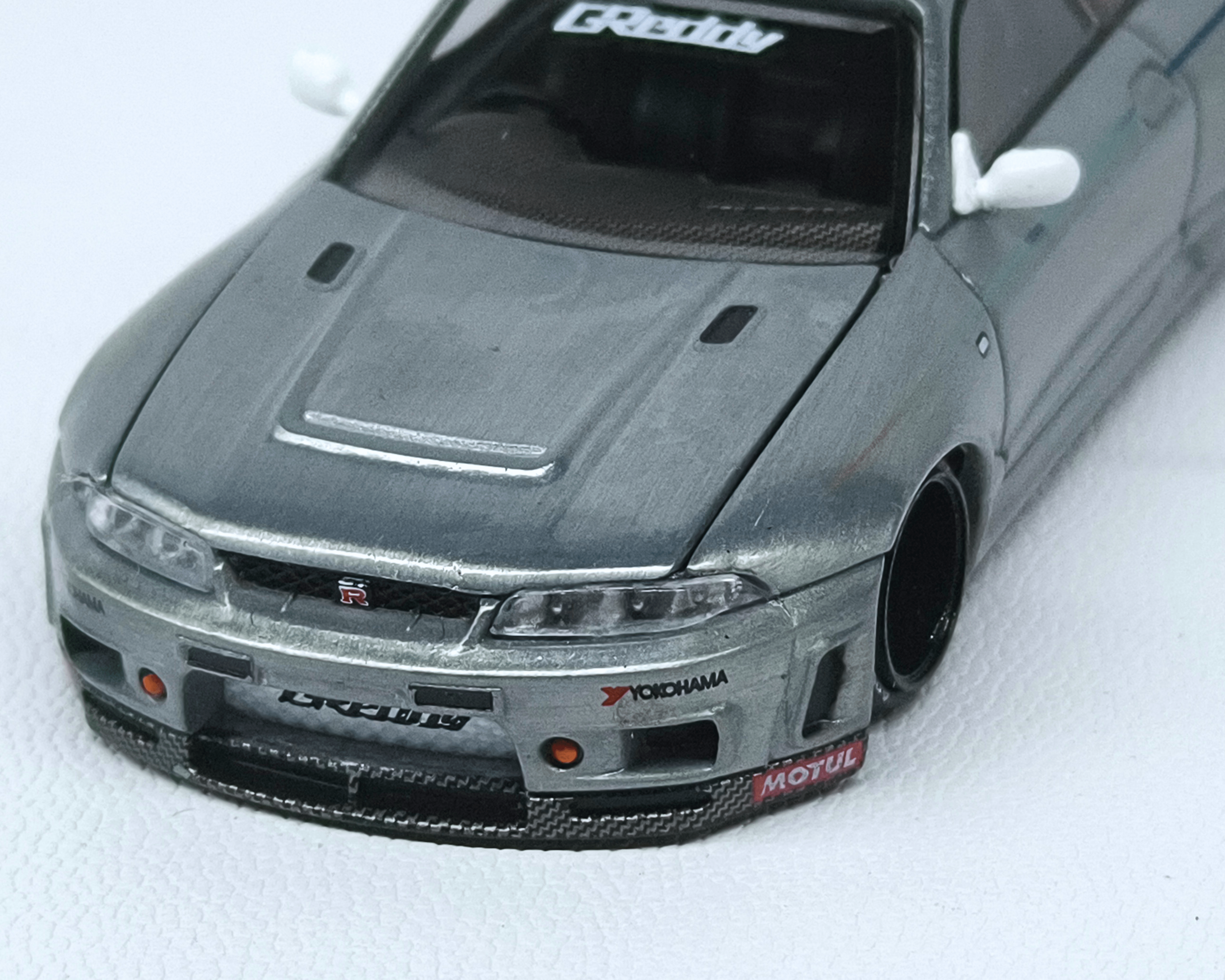 Kaido House Nissan Skyline GT - R R33 CHASE - Chido Toys