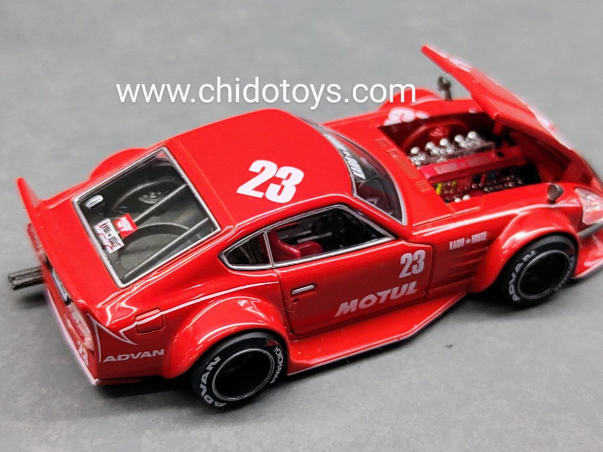 Kaido House x Mini GT Datsun 240Z Kaido GT Motul #23 1:64 rojo con apertura de cofre - Chido Toys