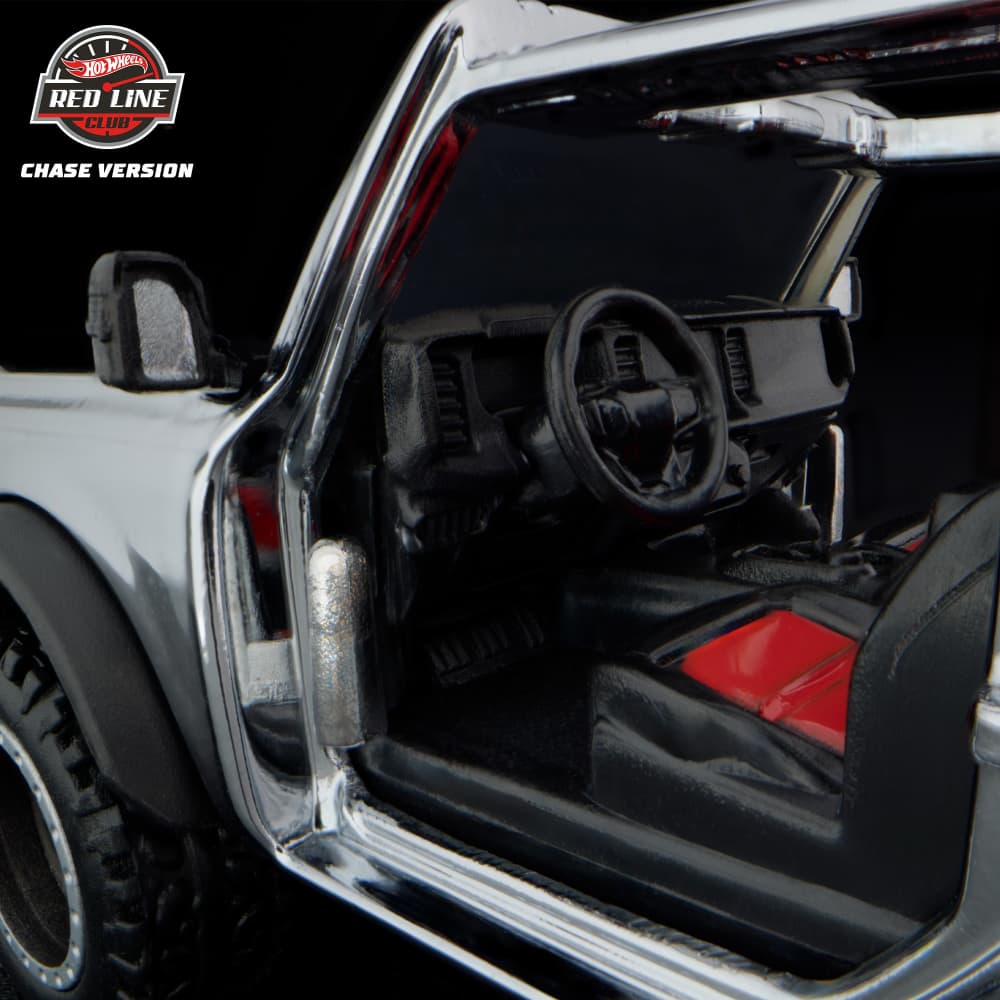 Hot Wheels RLC 2021 Ford Bronco CHASE 1:64 acabado cromado con piezas removibles