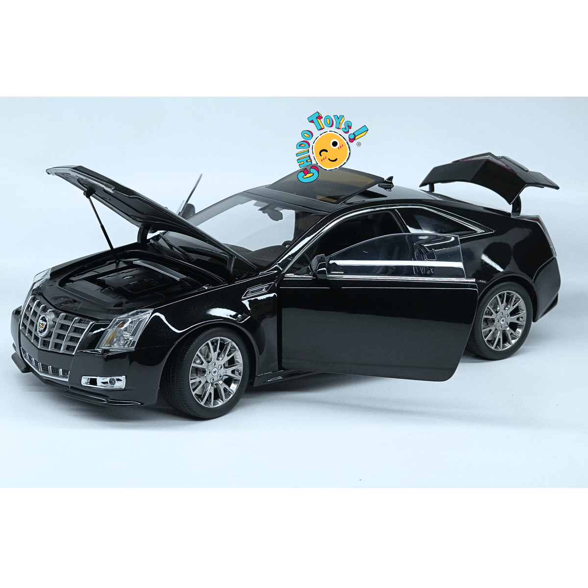 Kyosho Cadillac CTS Coupé 1:18 Black Metallic con apertura total - Chido Toys