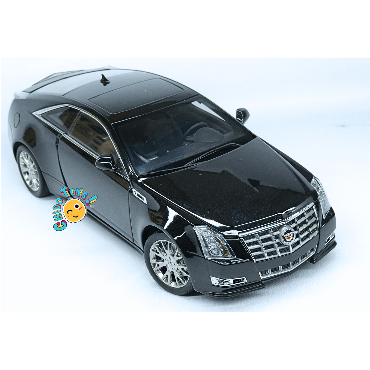 Kyosho Cadillac CTS Coupé 1:18 Black Metallic con apertura total - Chido Toys