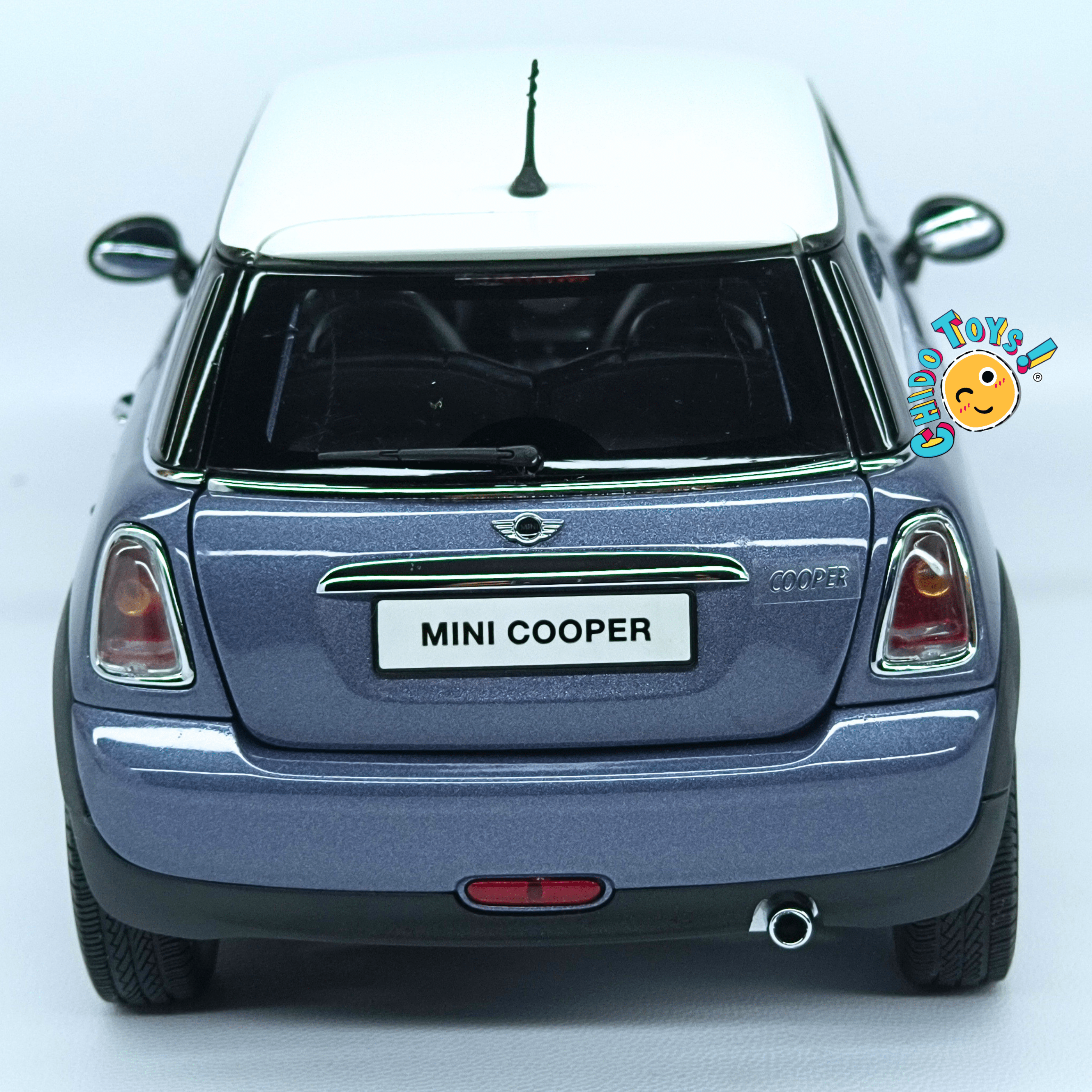 Kyosho MINI Cooper R56 Cool Blue 1:18 diecast apertura total - Chido Toys