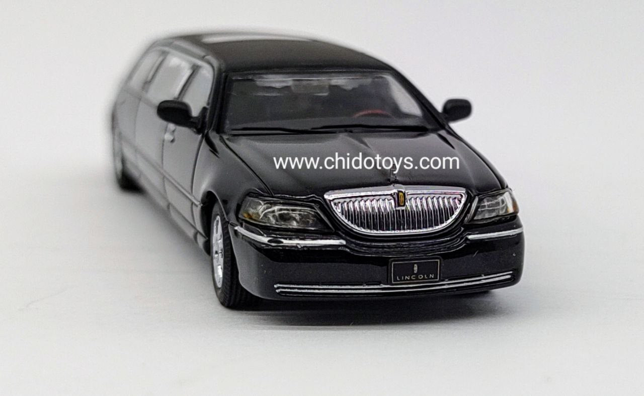 Limusina a escala marca GCD, Modelo Lincoln - Chido Toys