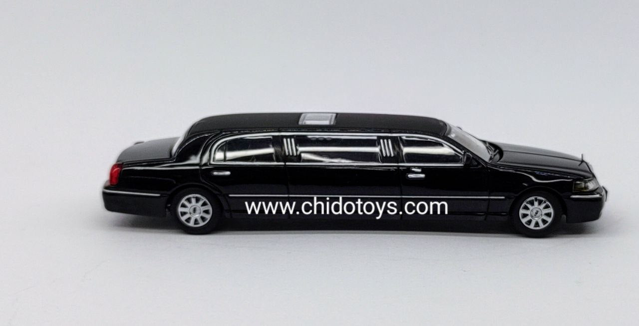 Limusina a escala marca GCD, Modelo Lincoln - Chido Toys