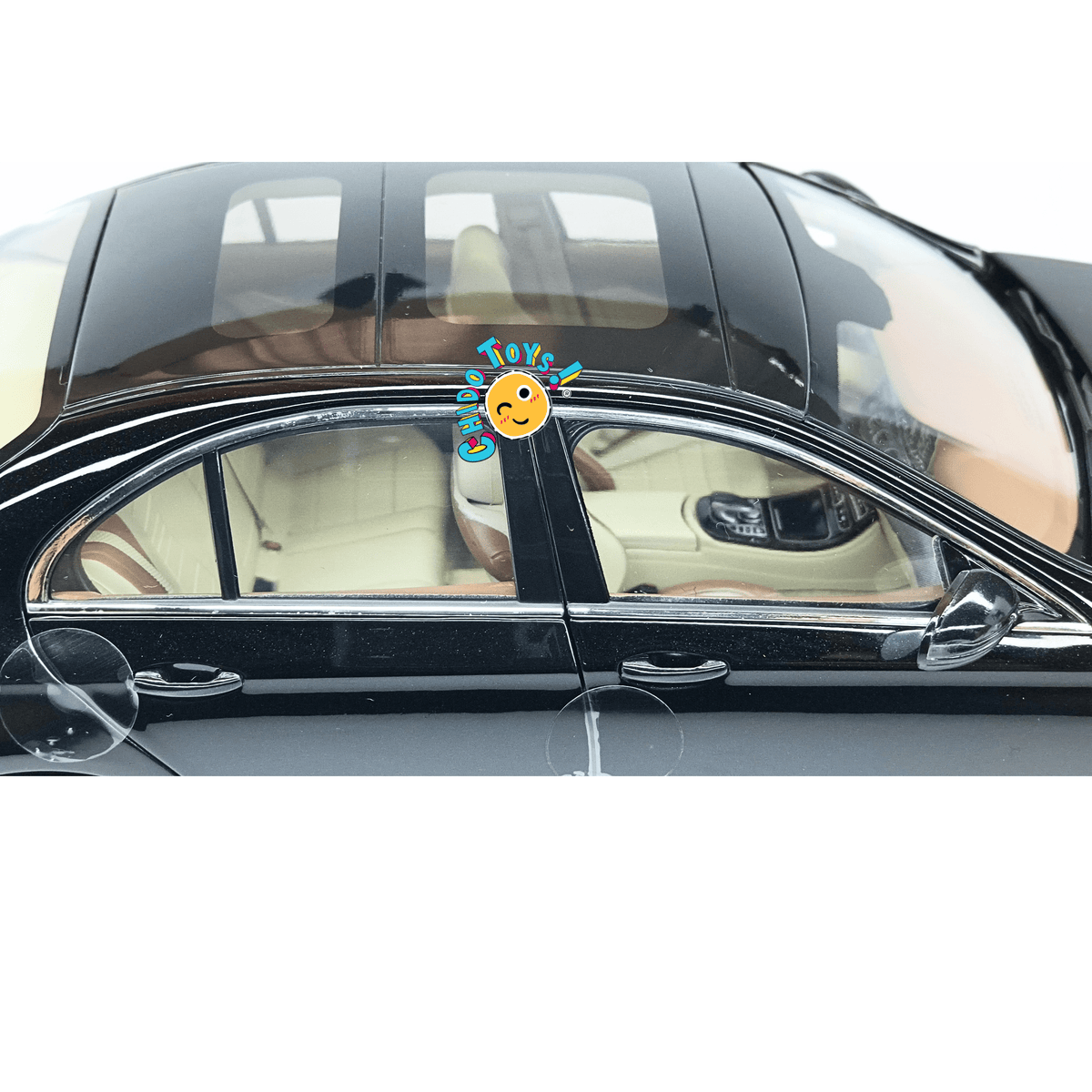 Mercedes-Benz Clase E W213 AMG Line iScale 1:18 Obsidian Black con apertura total - Chido Toys