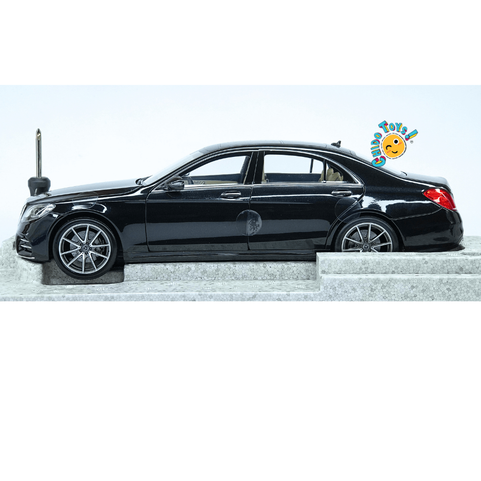 Mercedes-Benz S-Class V222 AMG Line 2017 Norev 1:18 Dealer Edition negro obsidiana - Chido Toys