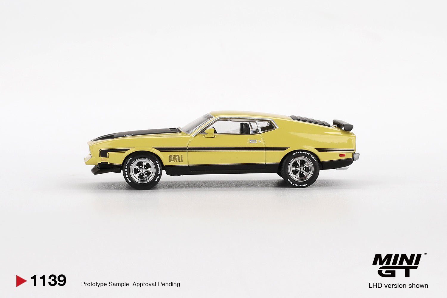 Mini GT Ford Mustang Mach 1 1971 1:64 amarillo clásico - Chido Toys