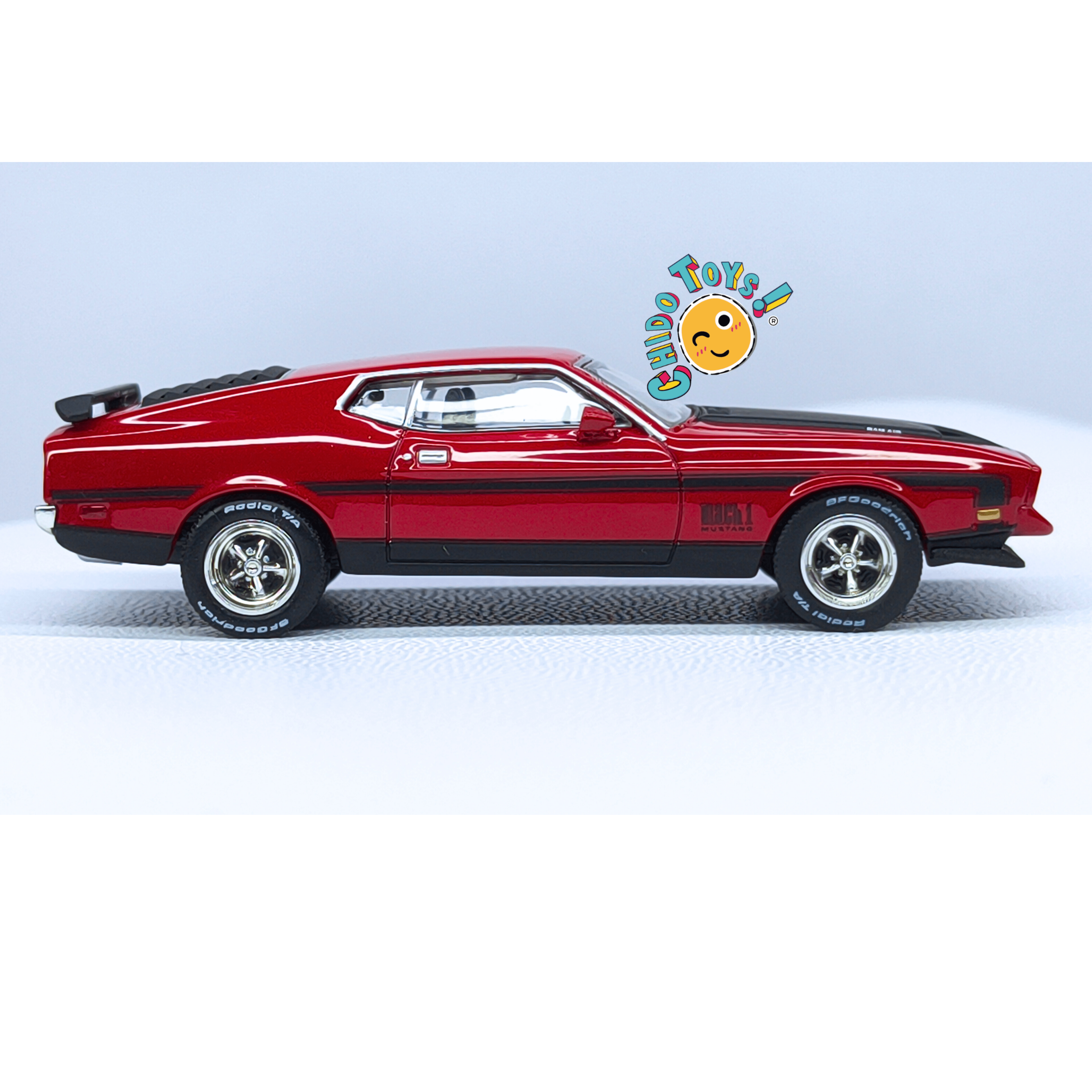 Mini GT Ford Mustang Mach 1 1971 1:64 rojo clásico - Chido Toys