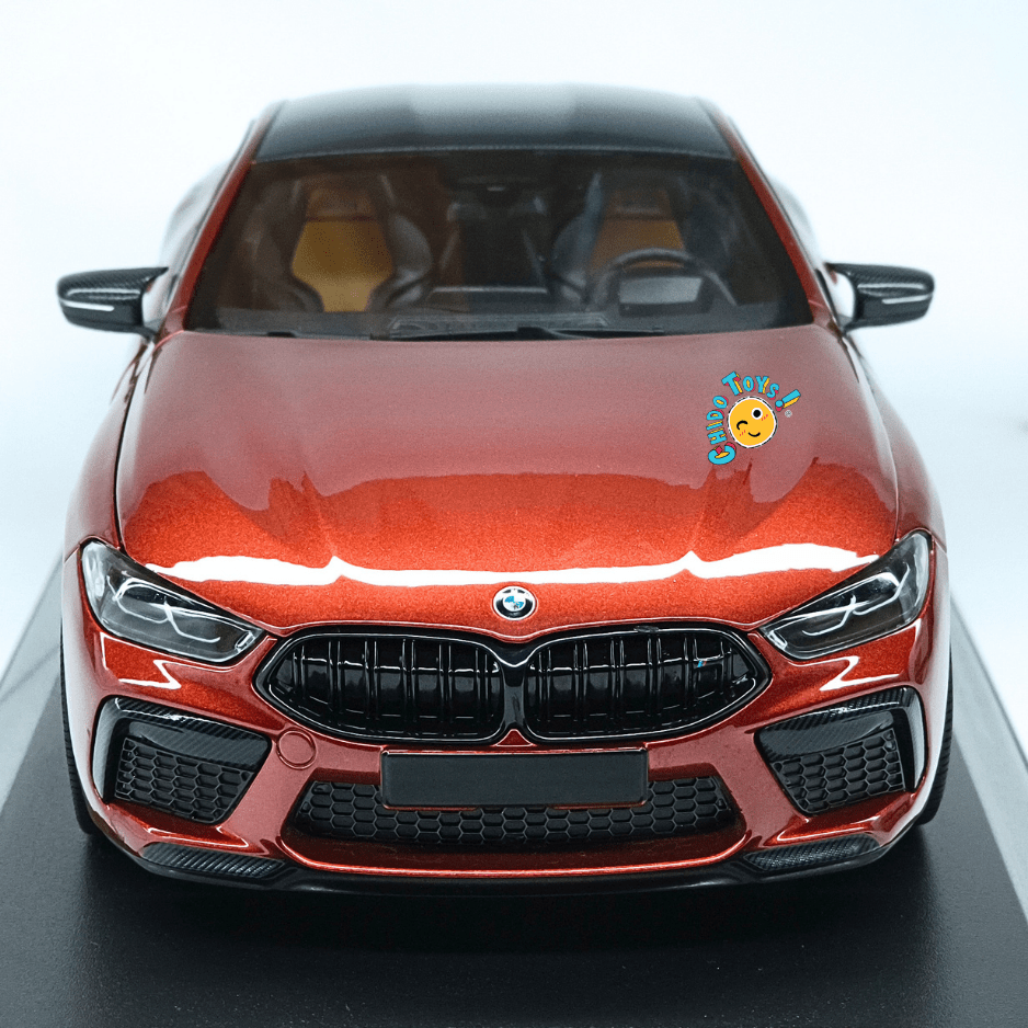 Minichamps BMW M8 Competition Coupé 2020 1:18 Red Metallic con aperturas - Chido Toys