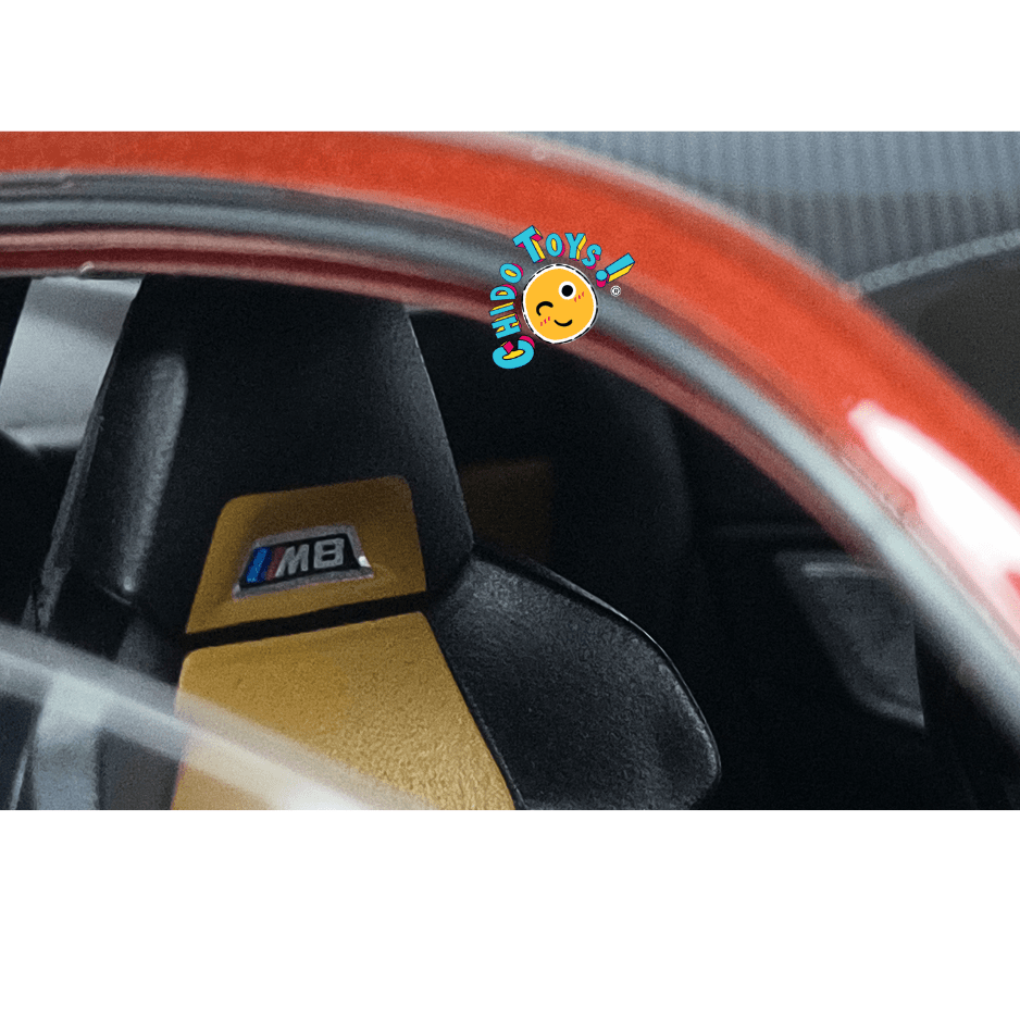 Minichamps BMW M8 Competition Coupé 2020 1:18 Red Metallic con aperturas - Chido Toys