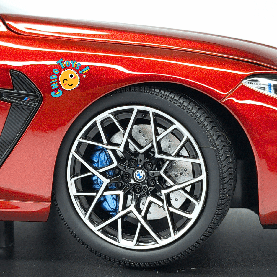 Minichamps BMW M8 Competition Coupé 2020 1:18 Red Metallic con aperturas - Chido Toys