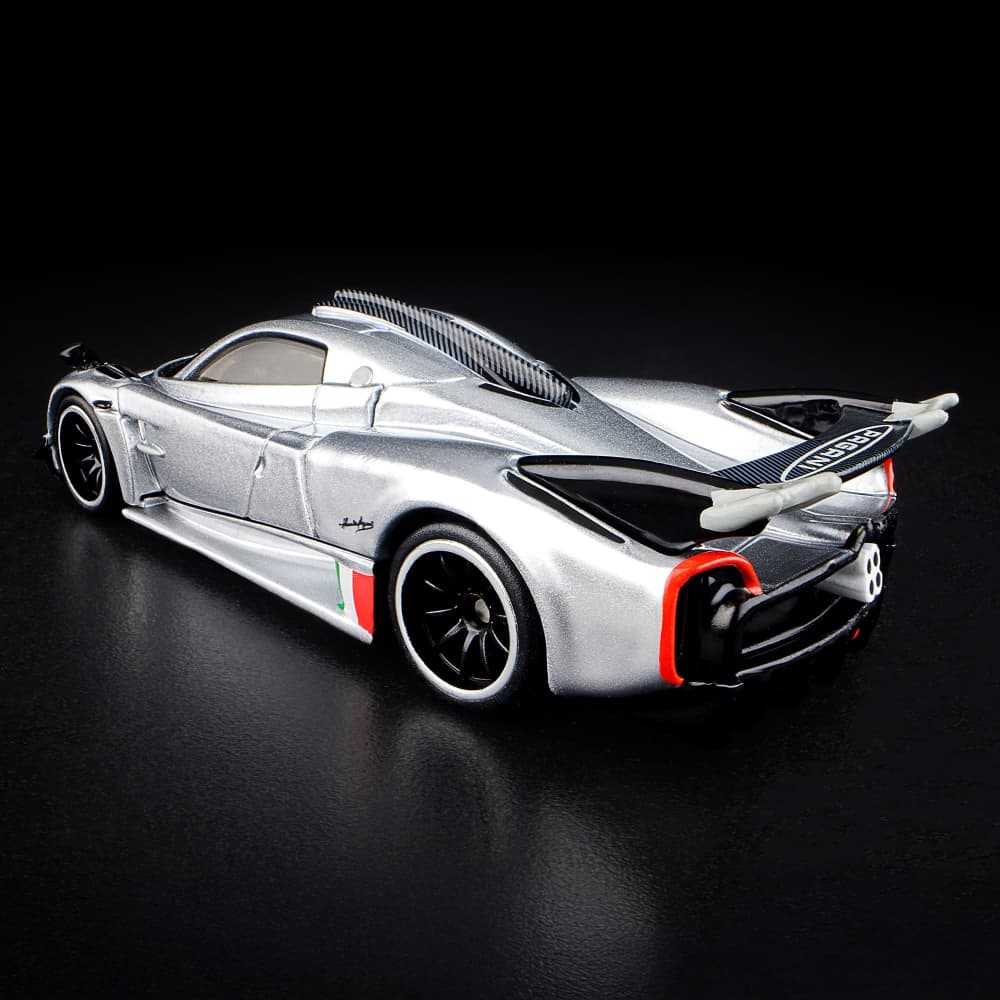 Hot Wheels RLC ’21 Pagani Huayra R 1:64 Pearl Silver con motor V12-R
