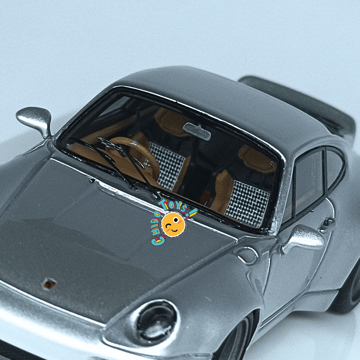 MY64 Porsche 911 Gunther Werks 993 1:64 Plata Cromada con Capelo - Chido Toys