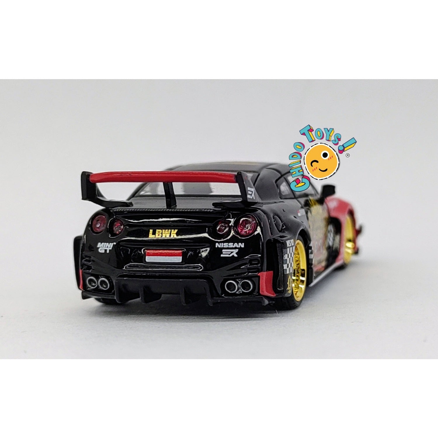 Nissan GTR R35 GT - RR LB - Silhouette Works GT “Barong” 1:64 – Fusión de Cultura y Potencia - Chido Toys