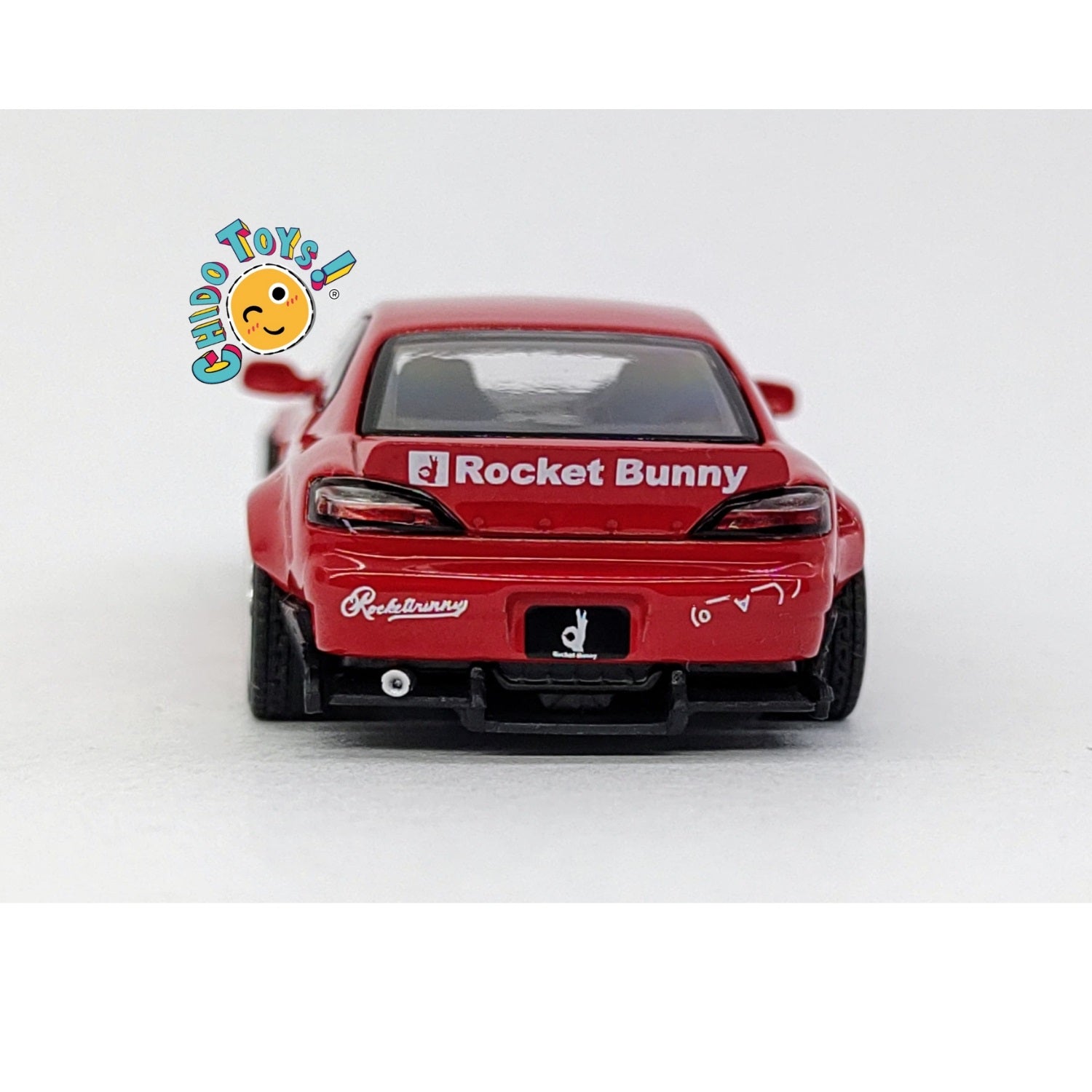 Nissan Silvia (S15) Rocket Bunny 1:64 – Un Ícono de Estilo y Rendimiento - Chido Toys