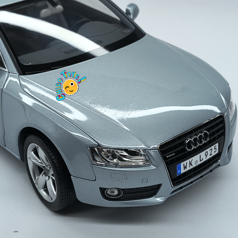 Norev Audi A5 Coupé 2007 1:18 Monza Silver con apertura total - Chido Toys