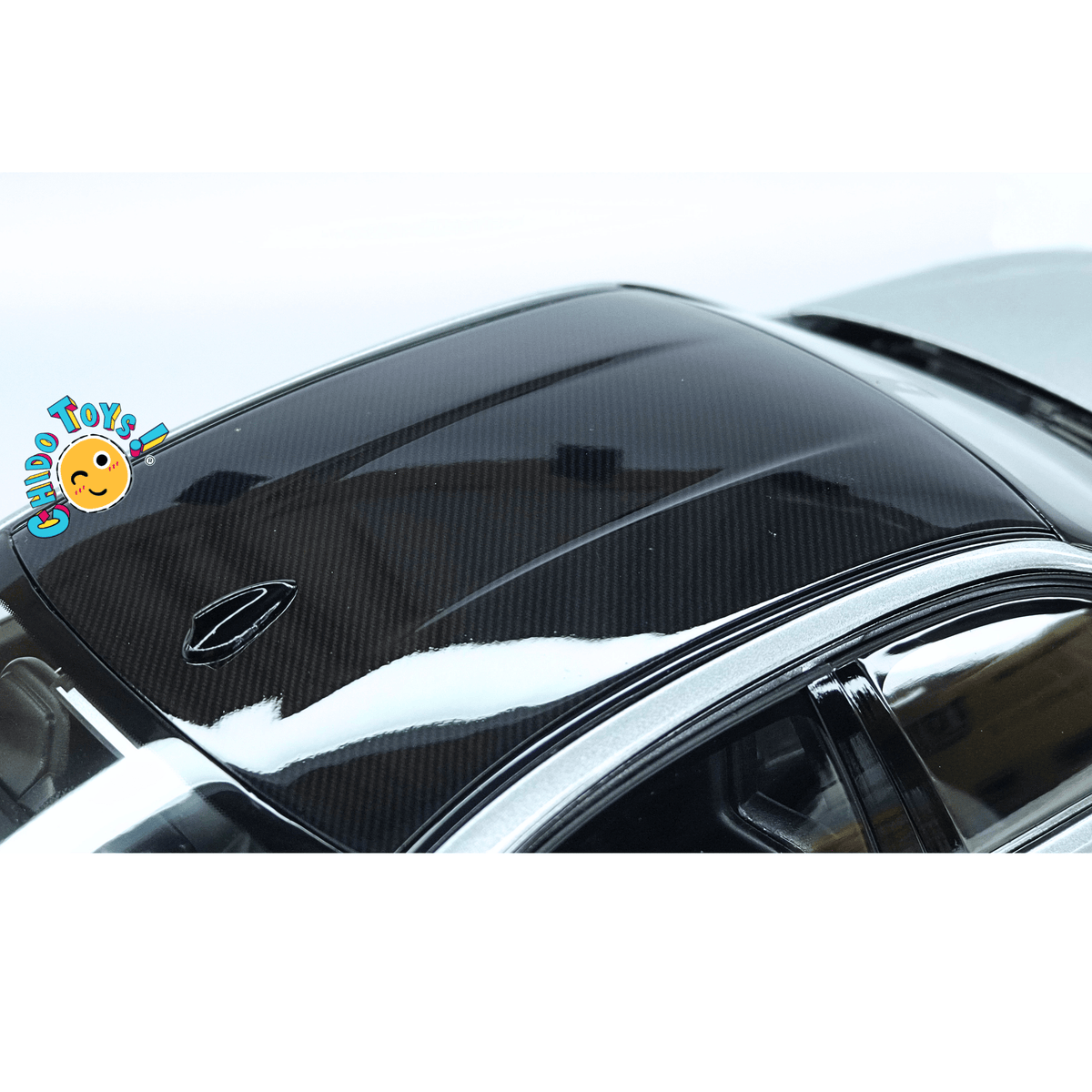 Norev BMW M3 Competition F80 2017 1:18 Silver con techo de carbono - Chido Toys