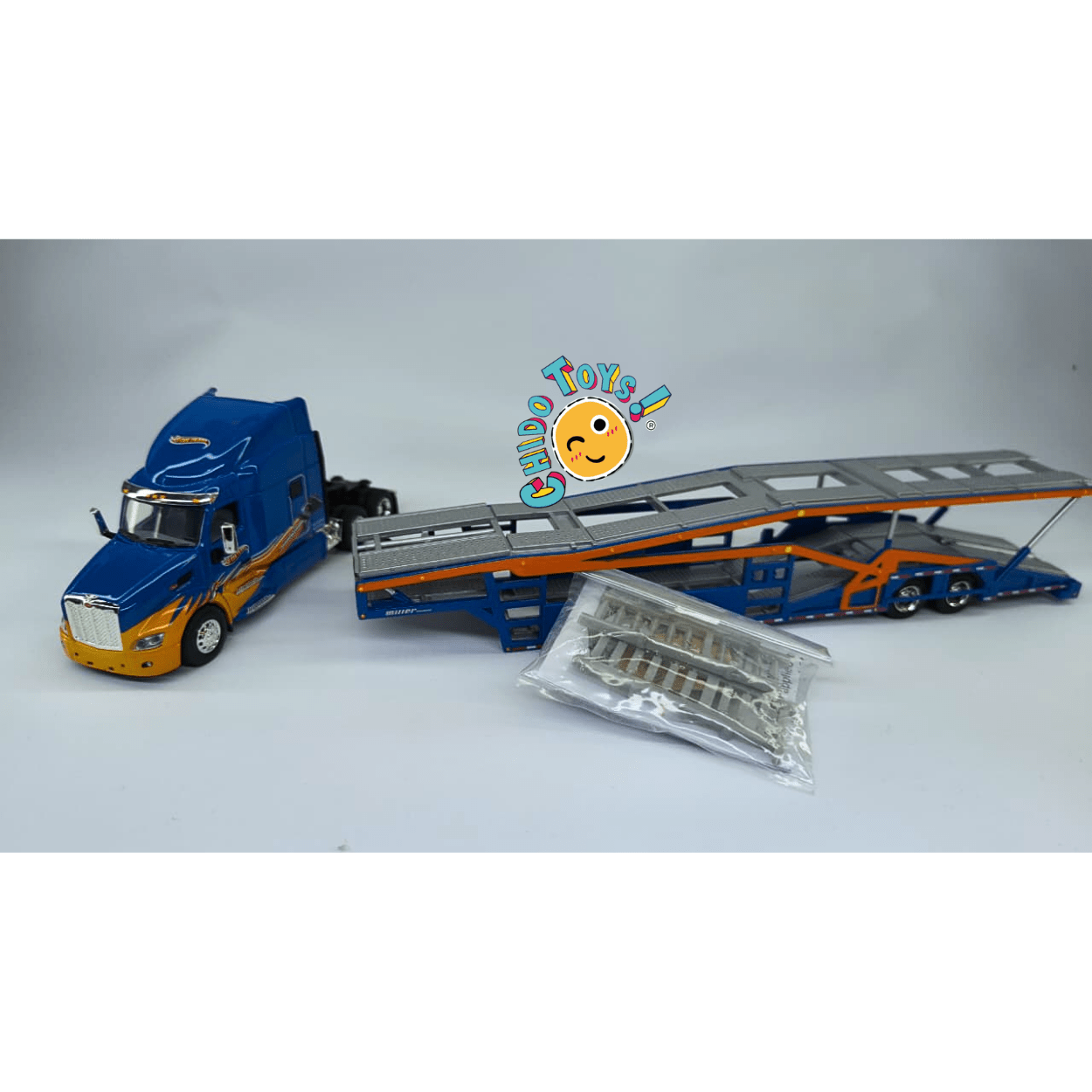 Peterbilt 579 con Car Carrier Hot Wheels – Iconic Replicas 1:64 - Chido Toys
