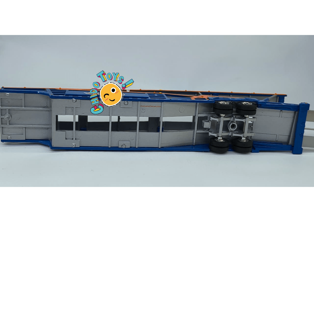 Peterbilt 579 con Car Carrier Hot Wheels – Iconic Replicas 1:64 - Chido Toys