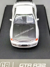 Cargar imagen en el visor de la galería, Auto a escala marca Cool Art, Modelo Nissan GTR R32
