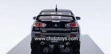 Cargar imagen en el visor de la galería, Auto a escala marca Hobby Japan, Modelo Mitsubishi Lancer Evolution X Final Edicion
