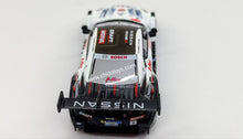 Cargar imagen en el visor de la galería, Auto a escala marca Mini GT, Modelo Super GT Nissan GT-R Nismo GT500 #3 Exclusivo de Japón
