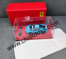 Cargar imagen en el visor de la galería, Auto a escala marca Rotating Wheel, Modelo Ferrari 488 Pista
