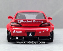 Cargar imagen en el visor de la galería, Auto a escala Marca Mini GT Nissan Silvia (S15) Rocket Bunny
