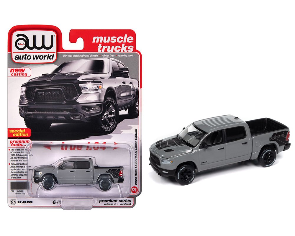 PRE - VENTA Camioneta a escala marca Auto World, Modelo Dodge Ram 1500 Rebel Lunar Edition 2023 – Gris cerámico – - Chido Toys