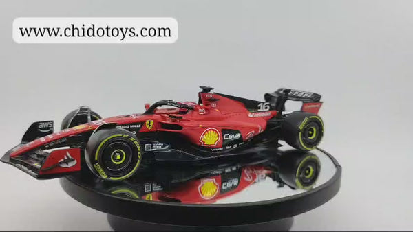 Auto a escala marca Bburago, Modelo F1 #55, SF23 Carlos Sainz