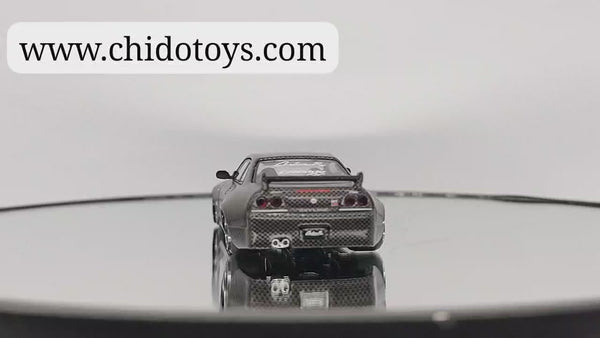 Auto a escala marca Kaido House, Modelo Nissan Skyline GT-R (R33) Active Carbon V1