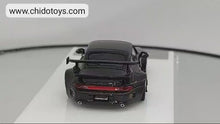 Cargar y reproducir el video en el visor de la galería, Auto a escala marca Aurora Model modelo Porsche RWB993 Carbón
