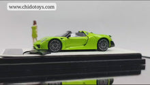 Cargar y reproducir el video en el visor de la galería, Auto a escala marca Aurora Model, Modelo Porsche 918 Spyder

