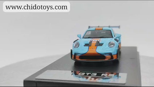 LF Model Porsche 911 GT3 RS Gulf 1:64 con base y capelo