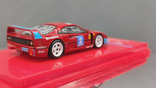 Cargar y reproducir el video en el visor de la galería, Auto a escala marca Tarmac, modelo Ferrari F40 GT Italian GT Championship 1992.
