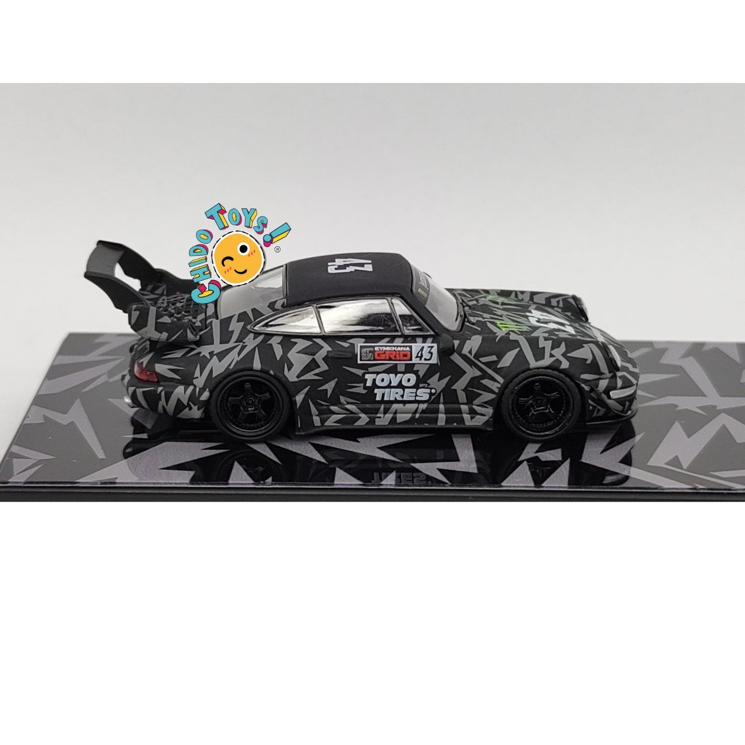 RWB 964 Hoonipigasus Monster (1:64) – Edición Flame - Chido Toys